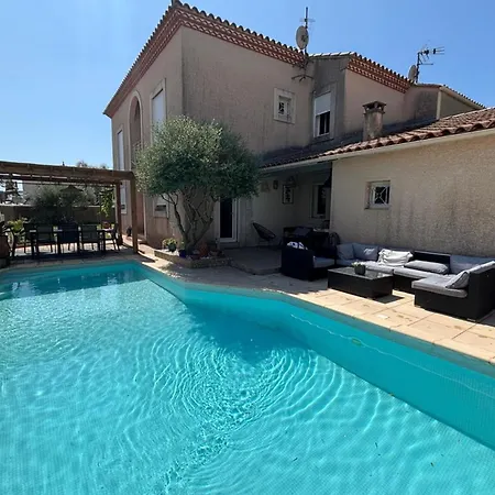 The Seaside 200m2 With Swimming Pool! Сasa de vacaciones