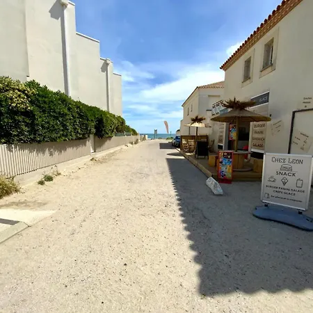 The Seaside 200m2 With Swimming Pool!