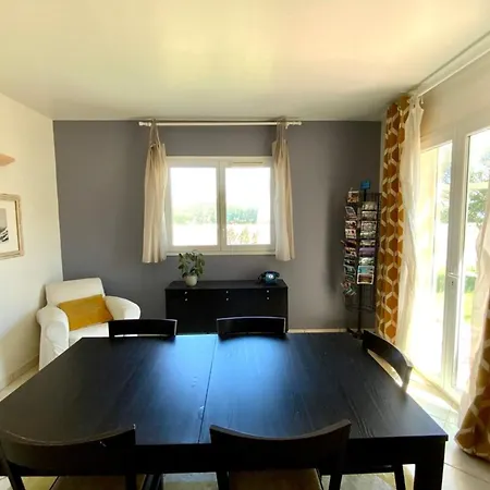 The Seaside 200m2 With Swimming Pool! Сasa de vacaciones